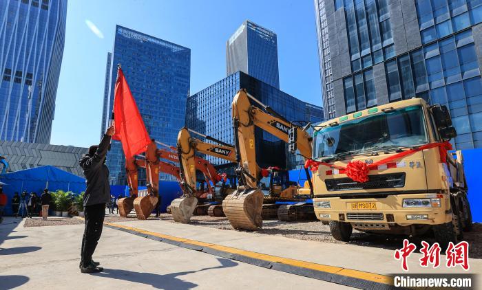 深圳市高质量发展大会暨2023年首批重大项目开工仪式现场